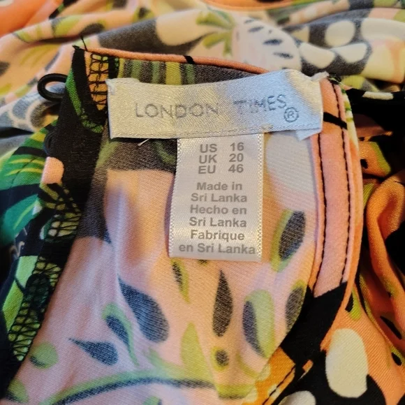 Nordstrom Rack London Times Black Floral Print Mock Neck Jumpsuit 16 - Picture 12 of 14